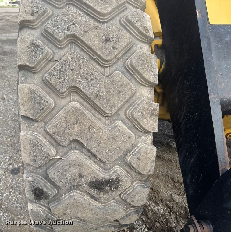 image for item ED1480 2002 Caterpillar IT28G wheel loader
