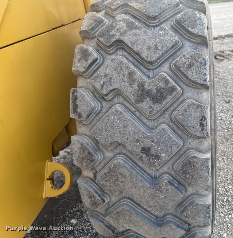 image for item ED1480 2002 Caterpillar IT28G wheel loader