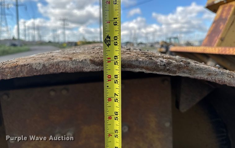 image for item ED1481 1997 Caterpillar CS-563C single drum vibratory roller