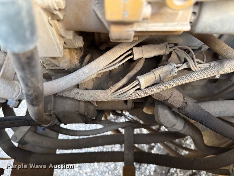 image for item ED1481 1997 Caterpillar CS-563C single drum vibratory roller