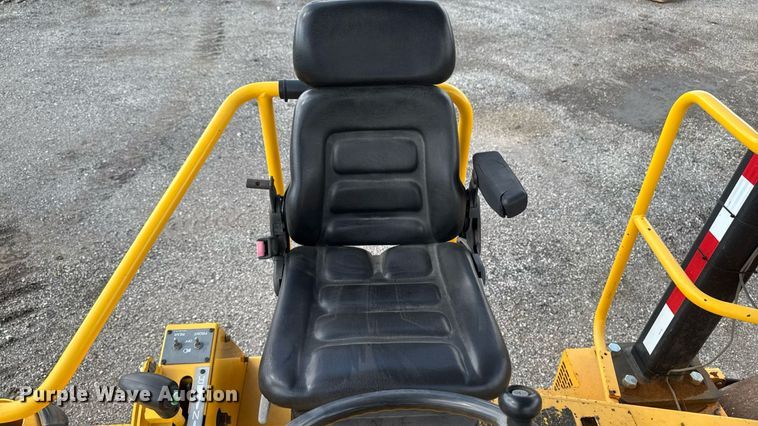 image for item ED1482 2017 Sakai SW850ND-II double drum vibratory roller