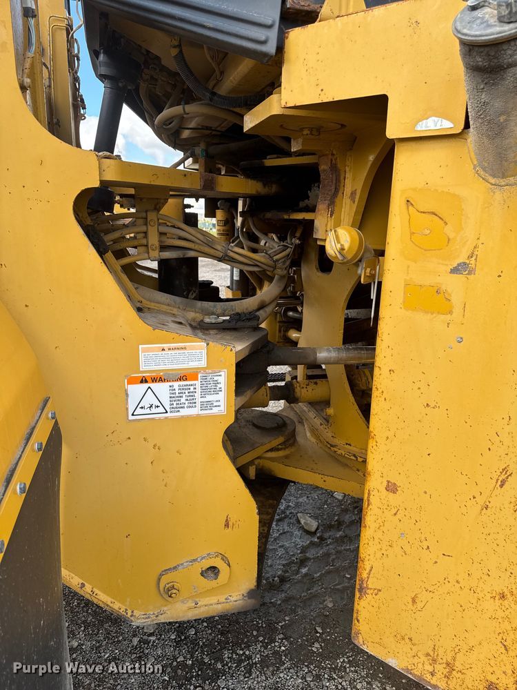 image for item ED1483 1997 Caterpillar 980G wheel loader