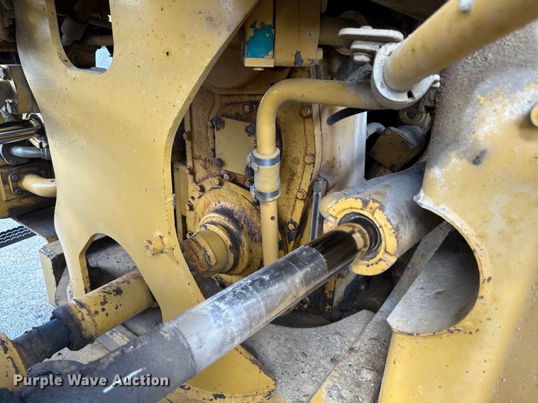 image for item ED1483 1997 Caterpillar 980G wheel loader