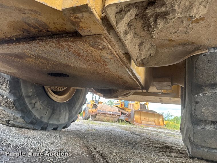 image for item ED1483 1997 Caterpillar 980G wheel loader