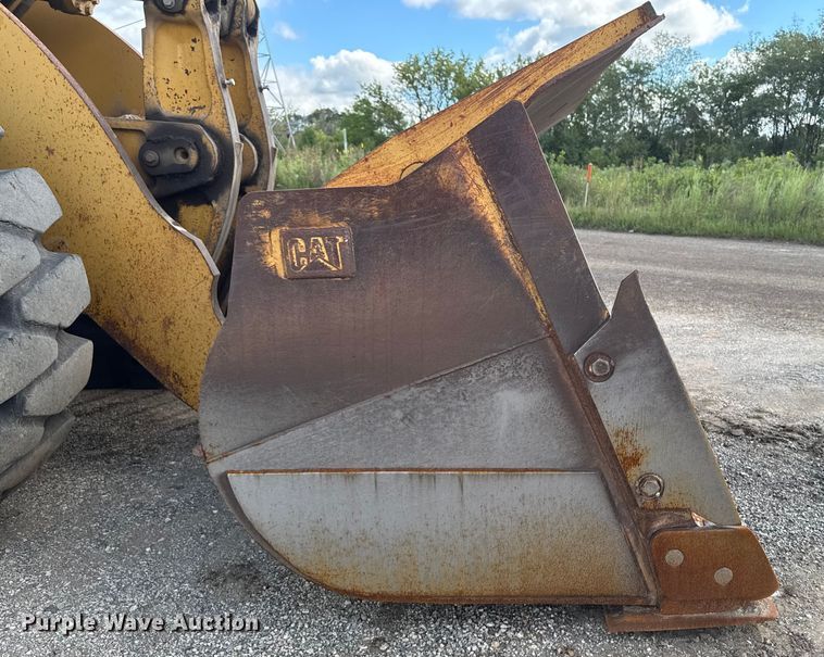 image for item ED1483 1997 Caterpillar 980G wheel loader