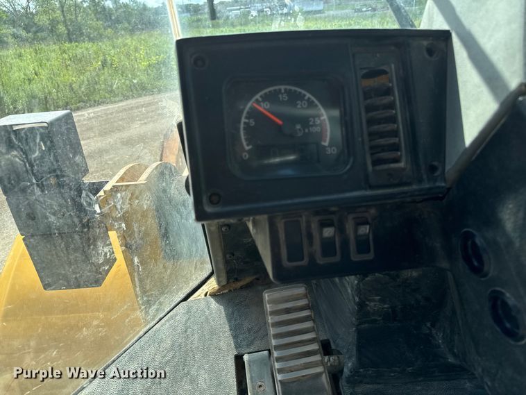 image for item ED1483 1997 Caterpillar 980G wheel loader