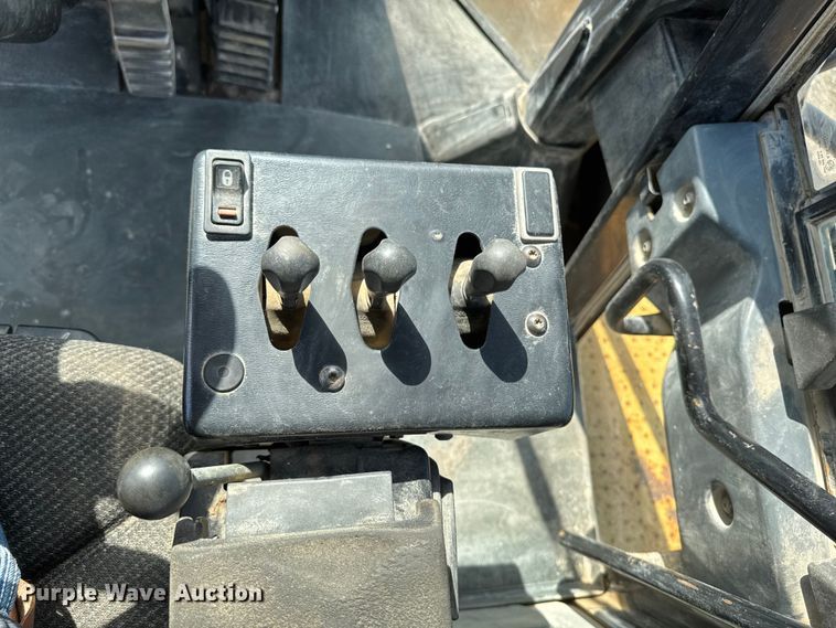 image for item ED1483 1997 Caterpillar 980G wheel loader