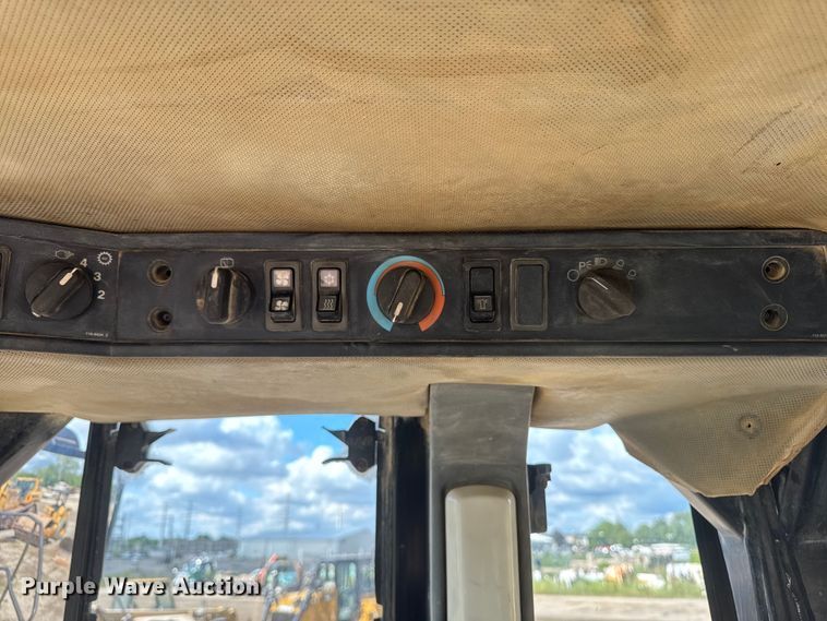 image for item ED1483 1997 Caterpillar 980G wheel loader