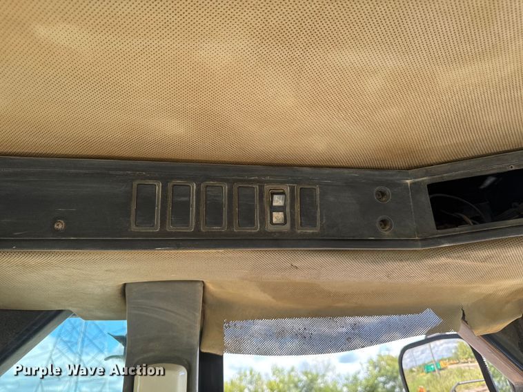 image for item ED1483 1997 Caterpillar 980G wheel loader