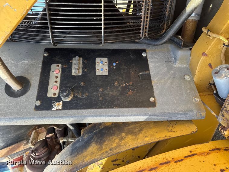 image for item ED1483 1997 Caterpillar 980G wheel loader