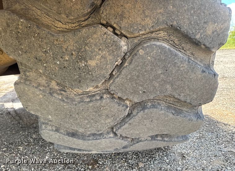 image for item ED1483 1997 Caterpillar 980G wheel loader