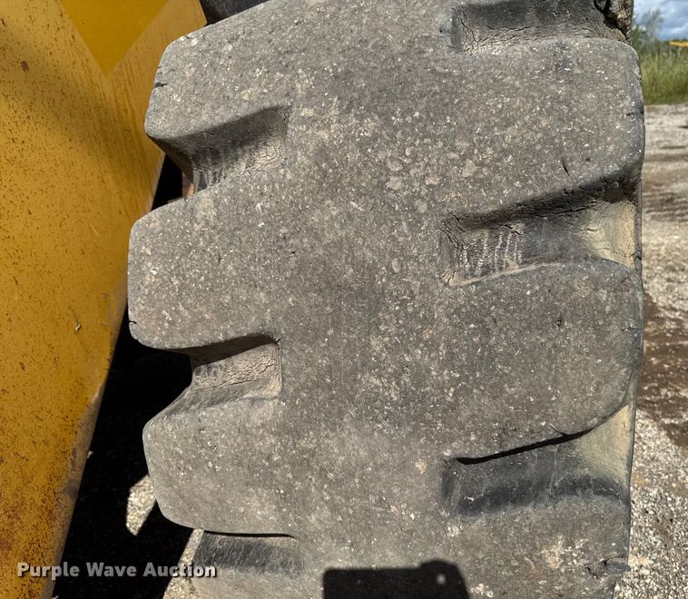 image for item ED1483 1997 Caterpillar 980G wheel loader
