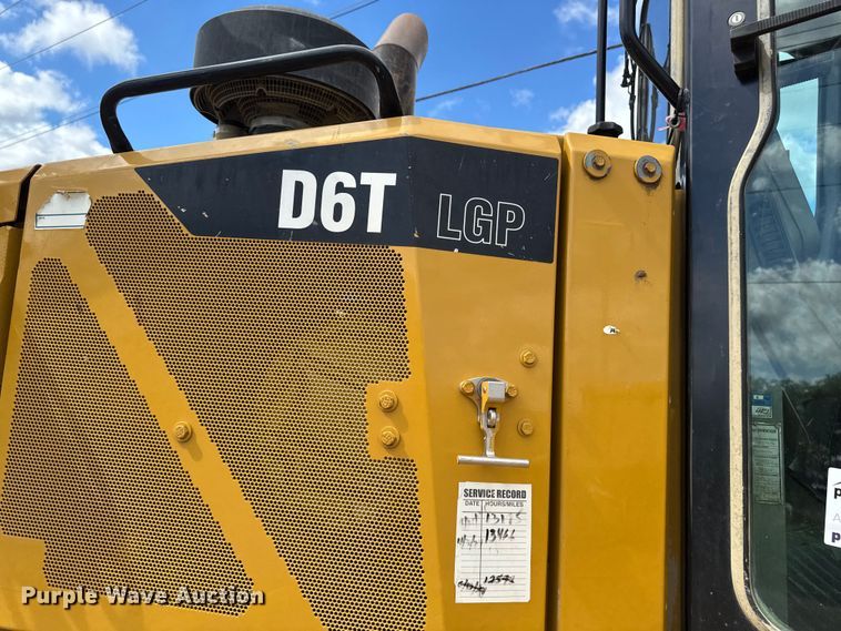 image for item ED1484 2014 Caterpillar D6T LGP dozer