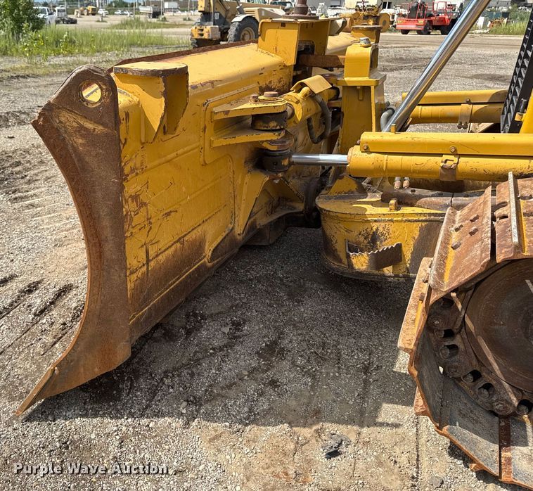 image for item ED1484 2014 Caterpillar D6T LGP dozer