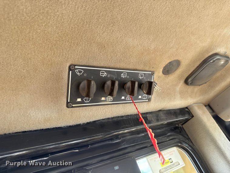 image for item ED1484 2014 Caterpillar D6T LGP dozer