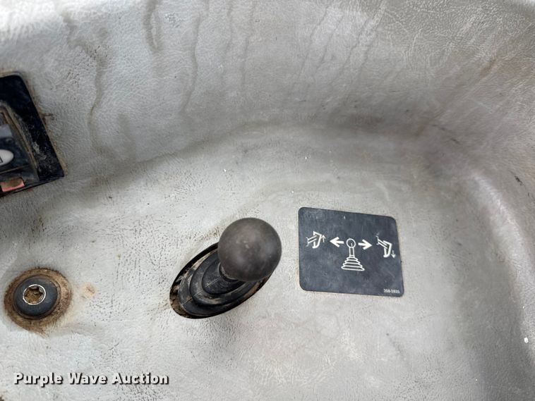 image for item ED1484 2014 Caterpillar D6T LGP dozer