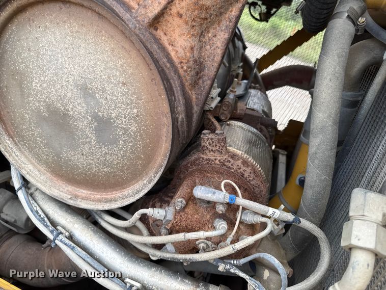 image for item ED1484 2014 Caterpillar D6T LGP dozer