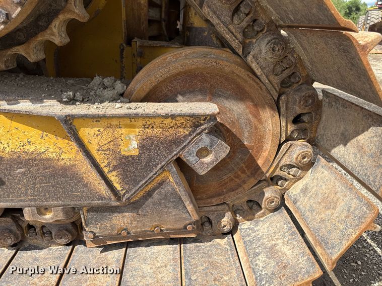 image for item ED1484 2014 Caterpillar D6T LGP dozer