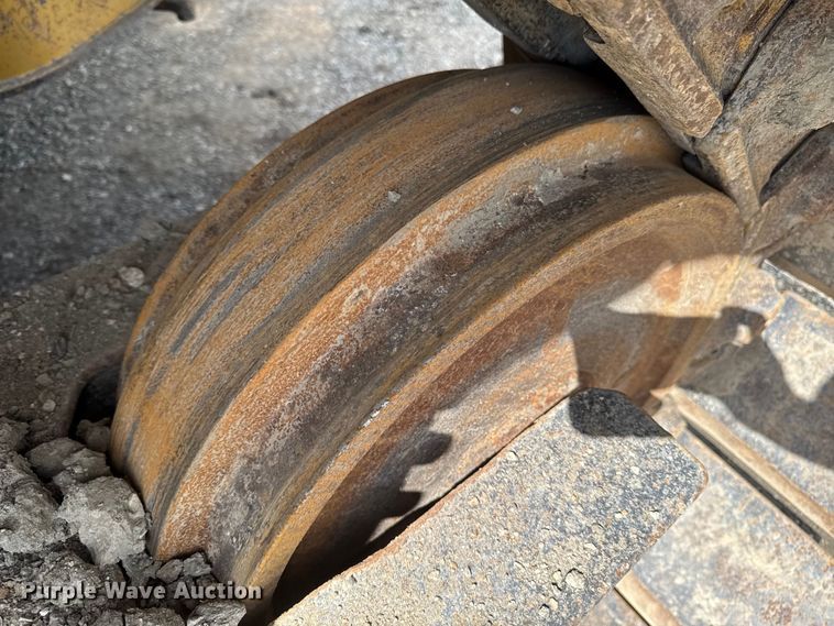 image for item ED1484 2014 Caterpillar D6T LGP dozer