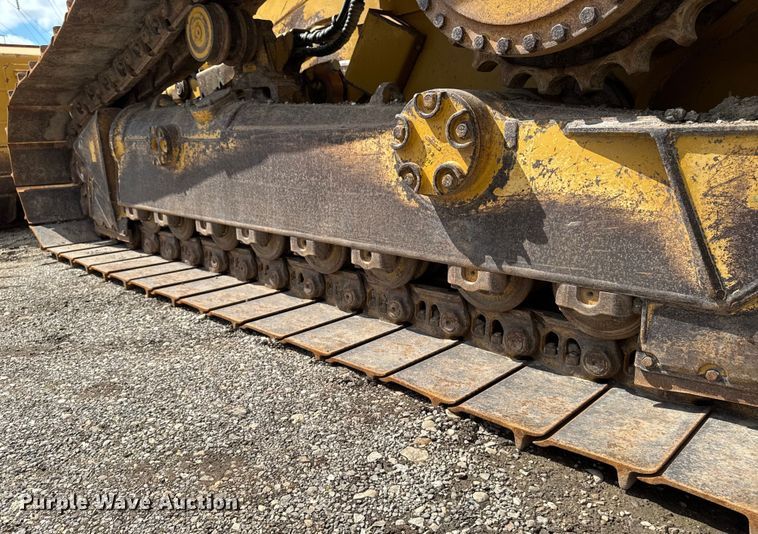 image for item ED1484 2014 Caterpillar D6T LGP dozer