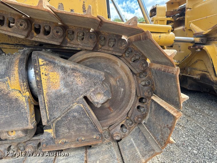 image for item ED1484 2014 Caterpillar D6T LGP dozer