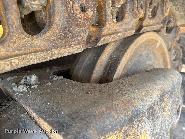 image for item ED1484 2014 Caterpillar D6T LGP dozer