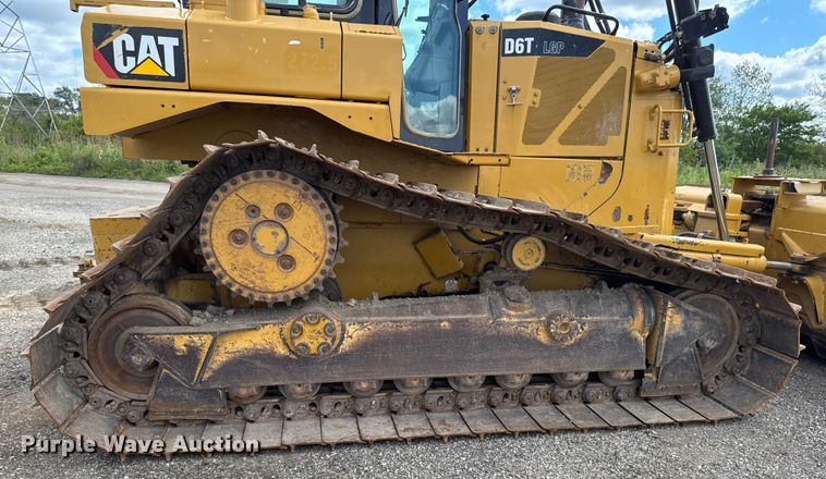 image for item ED1484 2014 Caterpillar D6T LGP dozer