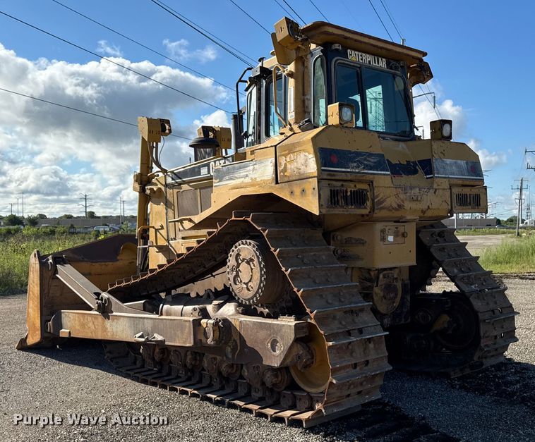 image for item ED1485 2004 Caterpillar D8R dozer