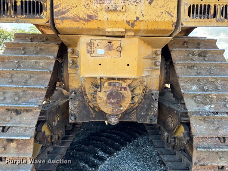 image for item ED1485 2004 Caterpillar D8R dozer