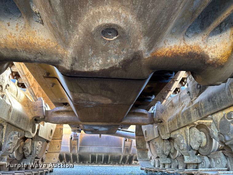 image for item ED1485 2004 Caterpillar D8R dozer