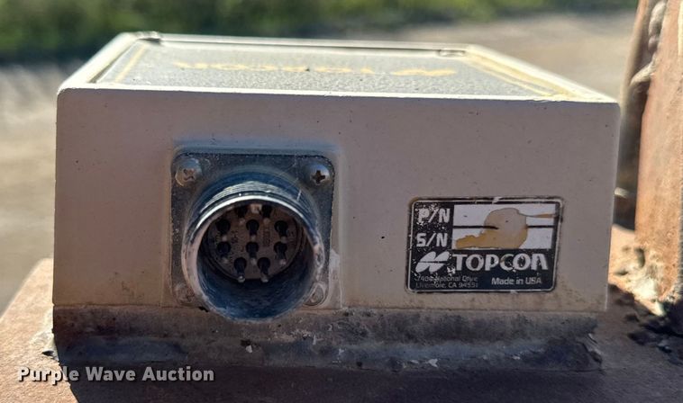 image for item ED1485 2004 Caterpillar D8R dozer