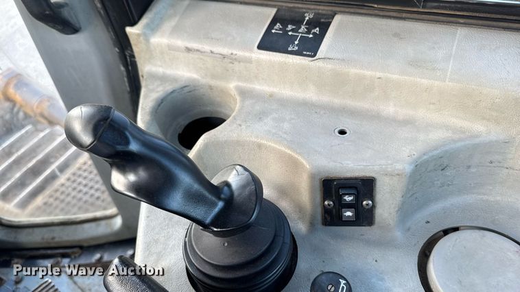 image for item ED1485 2004 Caterpillar D8R dozer