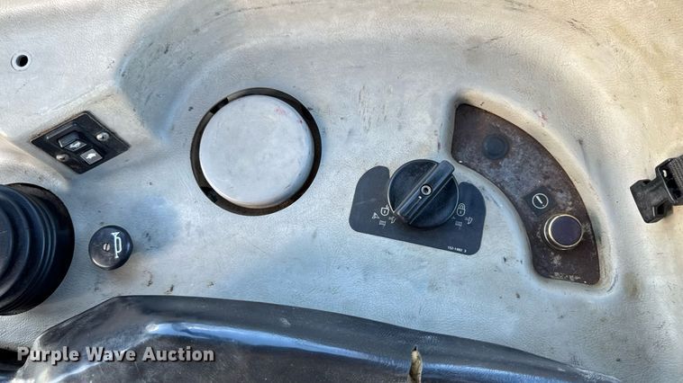 image for item ED1485 2004 Caterpillar D8R dozer