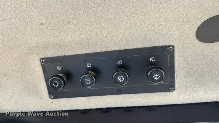 image for item ED1485 2004 Caterpillar D8R dozer