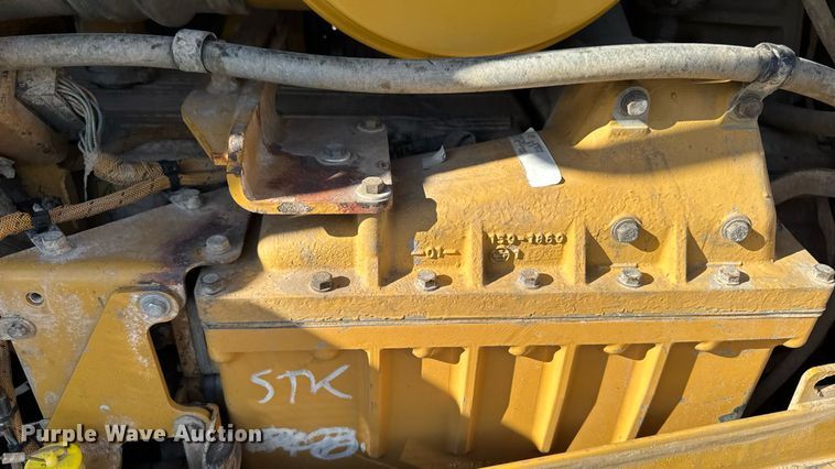 image for item ED1485 2004 Caterpillar D8R dozer