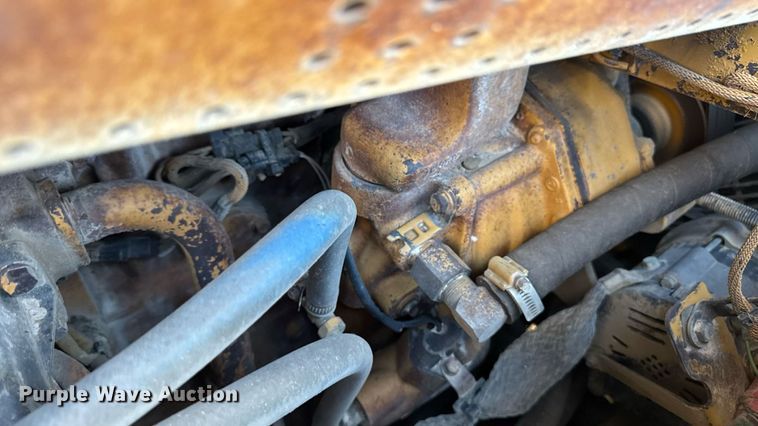 image for item ED1485 2004 Caterpillar D8R dozer