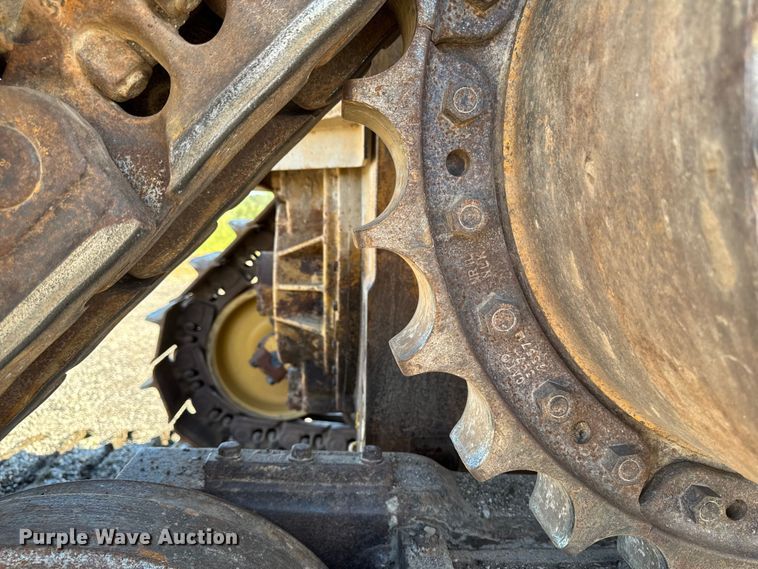 image for item ED1485 2004 Caterpillar D8R dozer