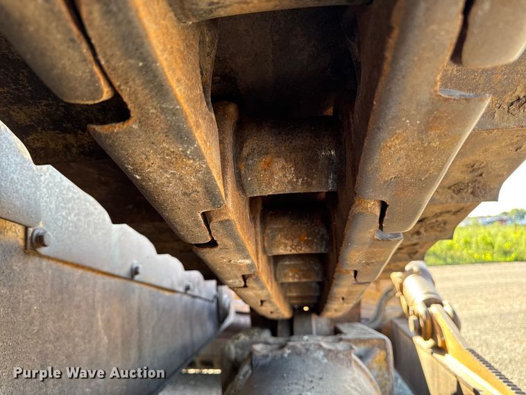 image for item ED1485 2004 Caterpillar D8R dozer