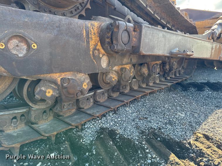 image for item ED1485 2004 Caterpillar D8R dozer