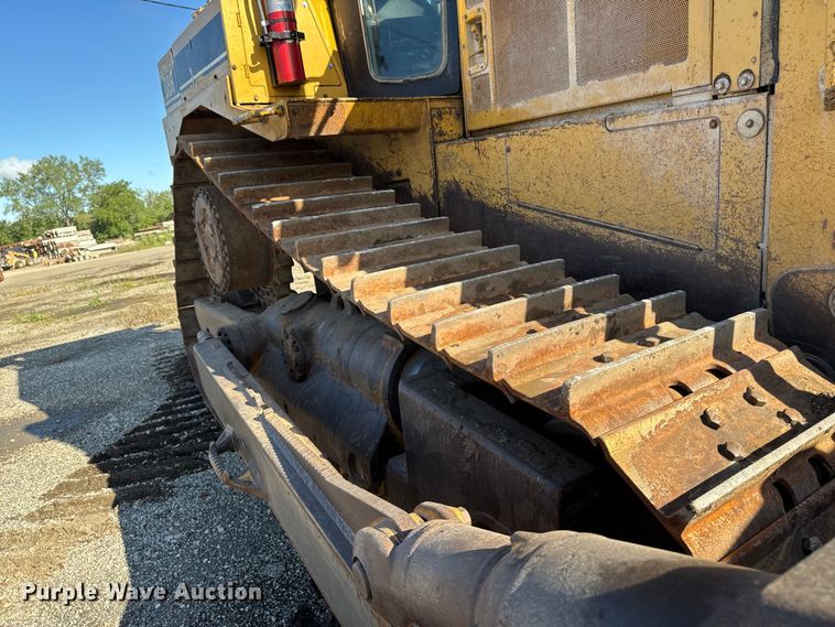 image for item ED1485 2004 Caterpillar D8R dozer