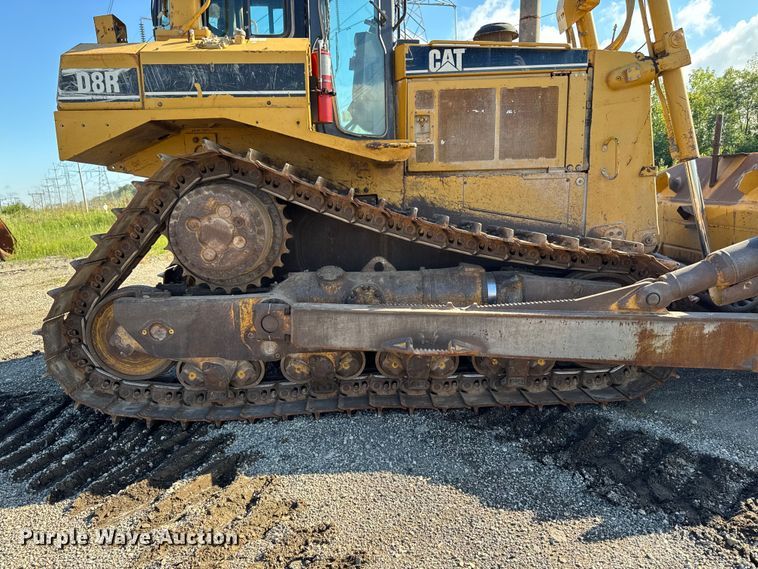image for item ED1485 2004 Caterpillar D8R dozer