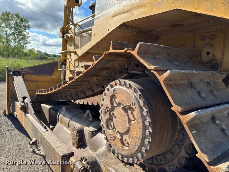 image for item ED1485 2004 Caterpillar D8R dozer