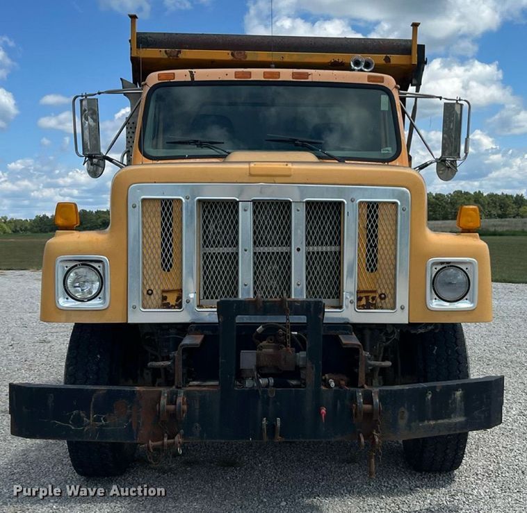 image for item ED2191 2002 International 2554 dump truck
