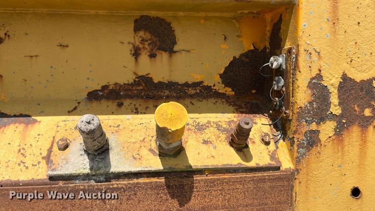 image for item ED2191 2002 International 2554 dump truck