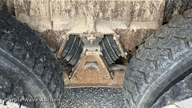 image for item ED2191 2002 International 2554 dump truck