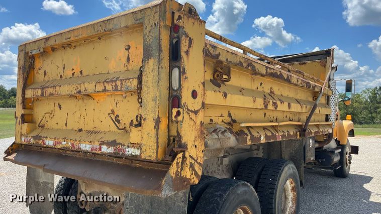 image for item ED2191 2002 International 2554 dump truck