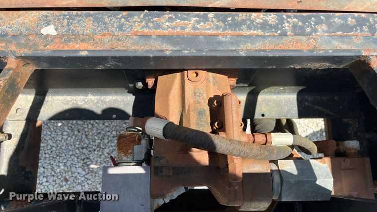 image for item ED2191 2002 International 2554 dump truck