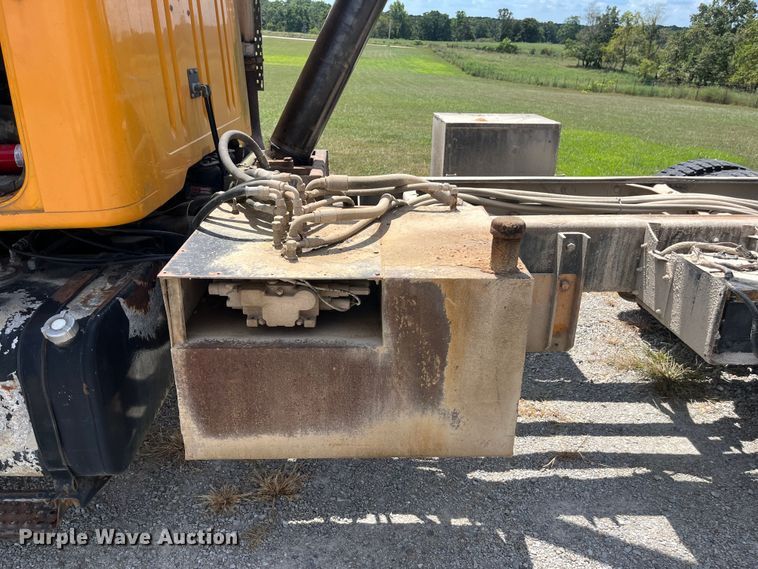 image for item ED2191 2002 International 2554 dump truck
