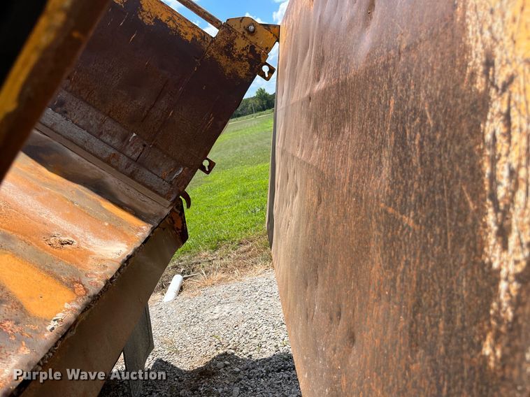 image for item ED2191 2002 International 2554 dump truck