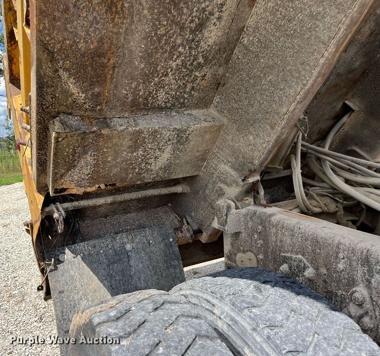 image for item ED2191 2002 International 2554 dump truck